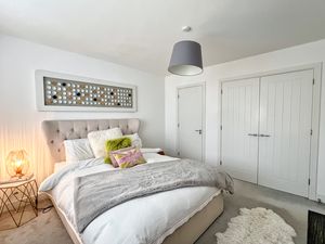 Photo 6- click for photo gallery